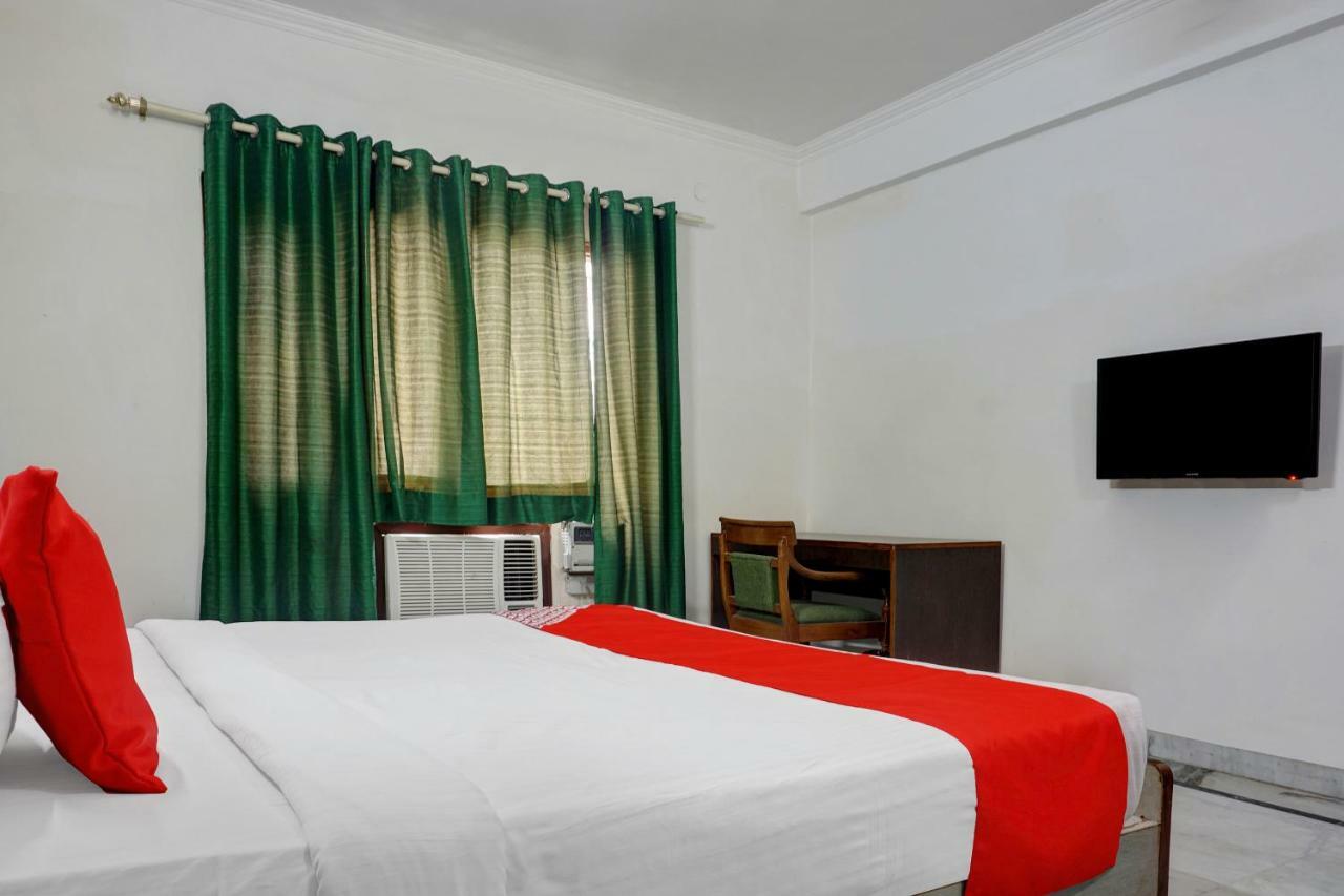 Oyo Flagship 592 Hauz Khas Village New Delhi Eksteriør bilde
